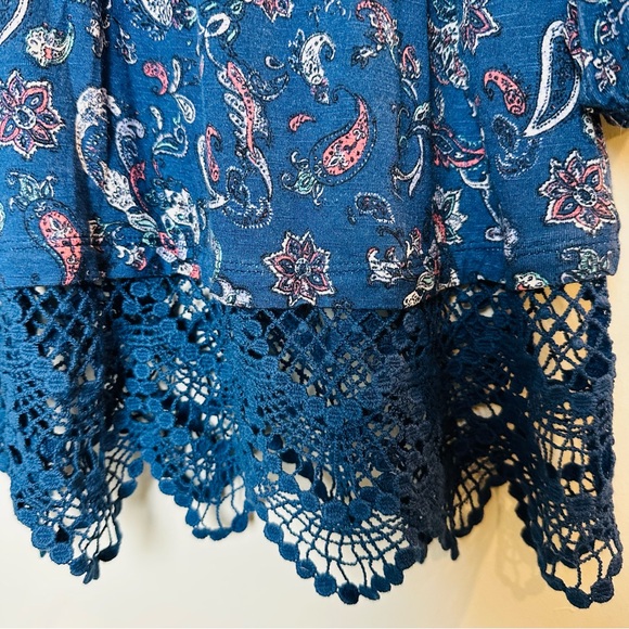 Maurices Women's XL Blue Paisley Floral Knit Top‎ w/ Lace Trim Open Sleeves.A123 - Picture 3 of 12